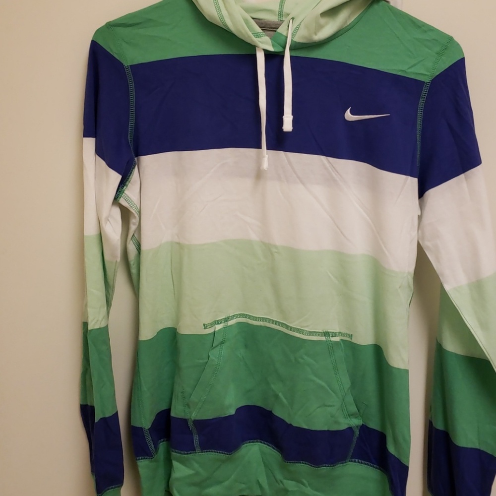 Womens Nike long sleeve shirt  with hoodie